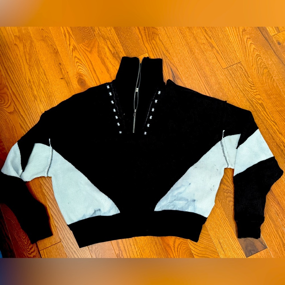 Free People We the free waffle oversized pullover zipper neck top. adorable NWT